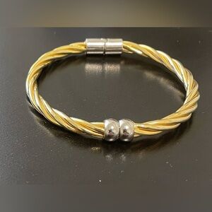Gold Magnetic Clasp Bangle Bracelet